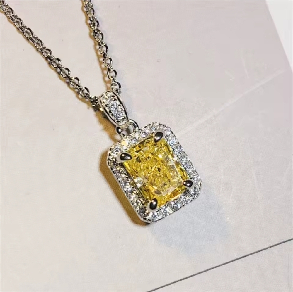 Yellow and Silver Gemstone Necklace